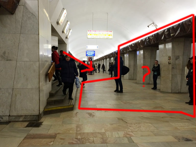 Комиссионная метро. Переход в метро. Ориентироваться в метро Москвы. Ориентиры в метро. Ориентиры на станциях в метро.